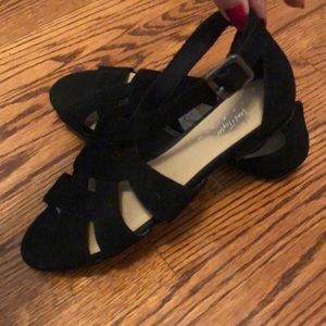 Lord & Taylor sandal size 8